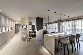 Almond Business Hotel
