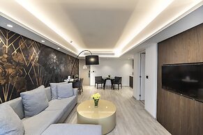 Almond Business Hotel