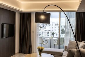 Almond Business Hotel