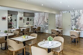 Almond Business Hotel