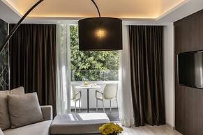 Almond Business Hotel