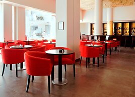 Capital Coast Resort & Spa