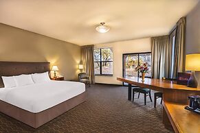 Gaia Hotel & Spa Redding, an Ascend Collection Hotel