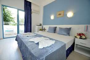 Navy Hotel
