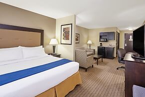 Holiday Inn Express Hotel & Suites Madison-Verona by IHG
