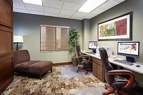 Holiday Inn Express Hotel & Suites Madison-Verona by IHG
