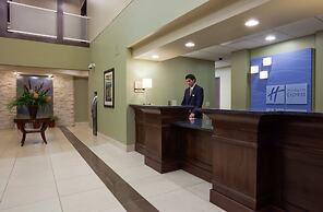 Holiday Inn Express Hotel & Suites Madison-Verona by IHG