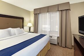 Holiday Inn Express Hotel & Suites Madison-Verona by IHG