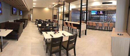 Holiday Inn & Suites McKinney - N Allen by IHG