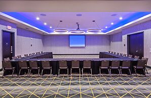 Holiday Inn & Suites McKinney - N Allen by IHG