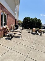 Holiday Inn Express Hotel & Suites Niagara Falls by IHG