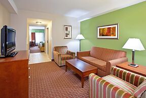 Holiday Inn Express Hotel & Suites Niagara Falls by IHG