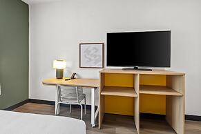 Spark by Hilton Houston Hobby Airport