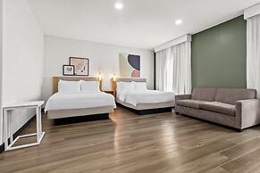 Spark by Hilton Houston Hobby Airport