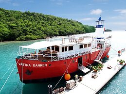 Le Phare Bleu Marina Resort