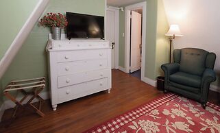 Monadnock Inn