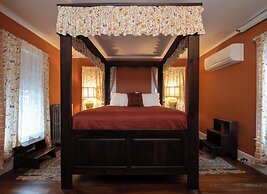 Monadnock Inn