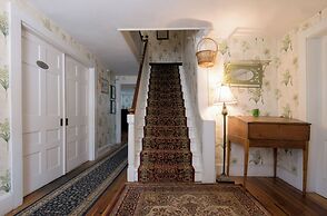 Monadnock Inn