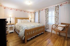 Monadnock Inn