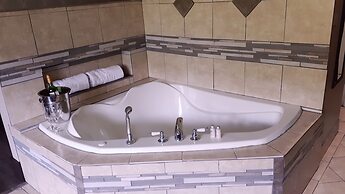 Causeway Bay Hotel Sparwood