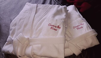 Causeway Bay Hotel Sparwood