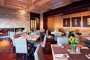 Sheraton Garden Grove-Anaheim South Hotel