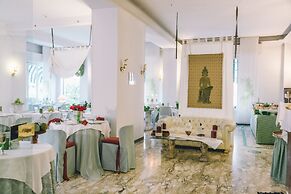 Hotel Eveline Portosole