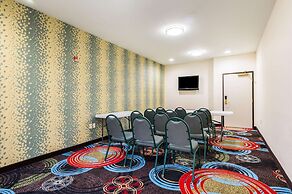 Clarion Pointe Madison Huntsville