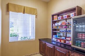 Holiday Inn Express Hotel & Suites Clarksville by IHG