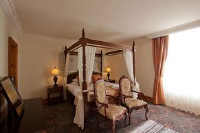 Duke Of Gordon Hotel