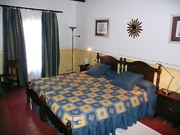 Petit Hotel Restaurante Ses Rotges - Adults Only