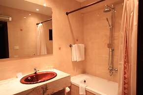 Petit Hotel Restaurante Ses Rotges - Adults Only