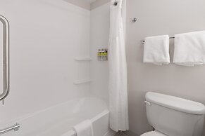 Holiday Inn Express & Suites Trinidad by IHG
