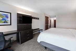 Holiday Inn Express & Suites Trinidad by IHG