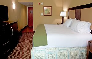 Holiday Inn Express & Suites Chaffee-Jacksonville West by IHG
