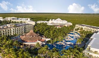 Azul Beach Resort Riviera Cancun, Gourmet All Inclusive by Karisma