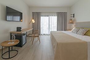 Cabogata Beach Hotel