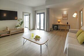 Cabogata Beach Hotel