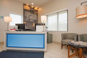 Holiday Inn Express Roslyn - Manhasset Area by IHG