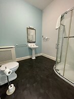 Crofton House Hotel