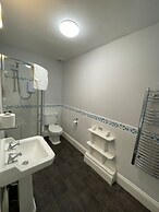 Crofton House Hotel
