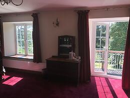 Great Trethew Manor Hotel & Restaurant