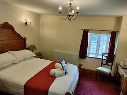 Great Trethew Manor Hotel & Restaurant