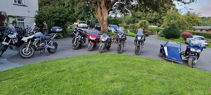 Great Trethew Manor Hotel & Restaurant