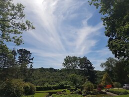 Great Trethew Manor Hotel & Restaurant