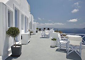 Armeni Village Rooms & Suites