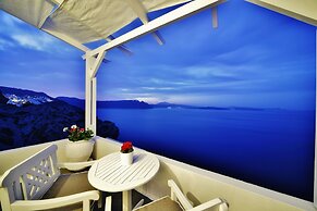 Armeni Village Rooms & Suites