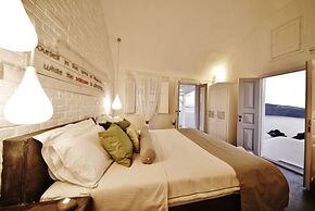 Armeni Village Rooms & Suites