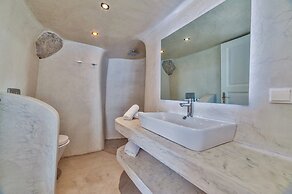 Armeni Village Rooms & Suites