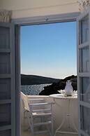 Armeni Village Rooms & Suites